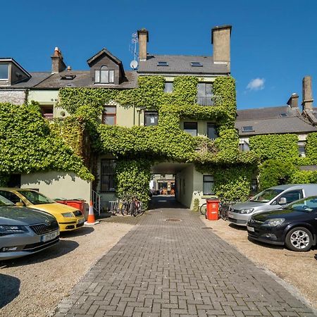 Charming City Centre Guest House Galway Exteriör bild