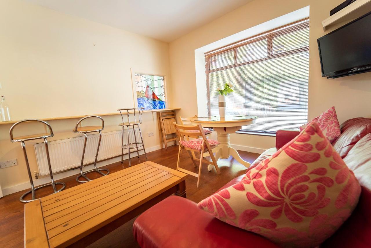 Charming City Centre Guest House Galway Exteriör bild