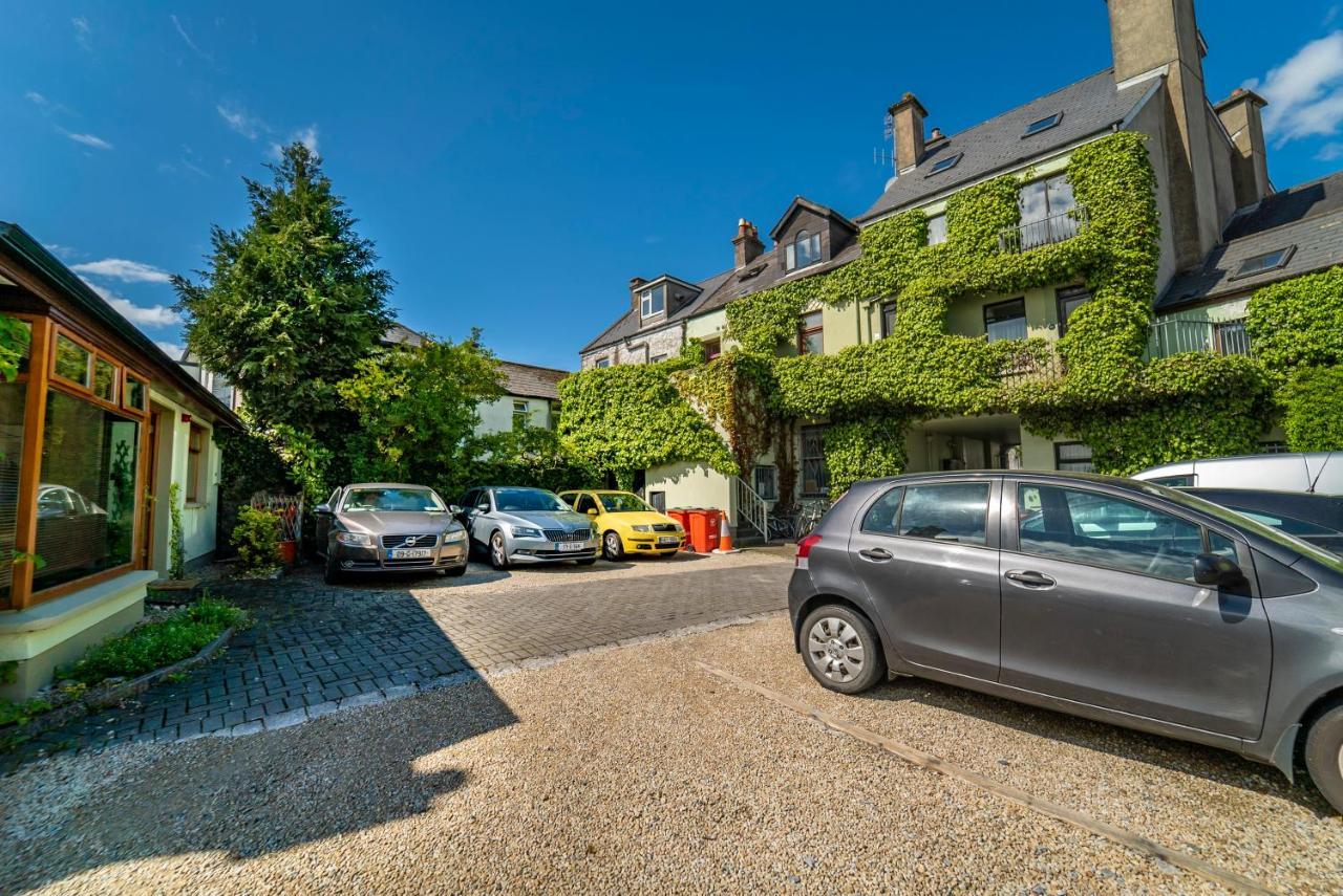 Charming City Centre Guest House Galway Exteriör bild